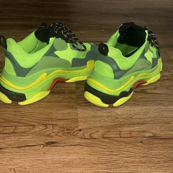 Balenciaga triple s low green size 39 worn twice - Picture 5 of 5